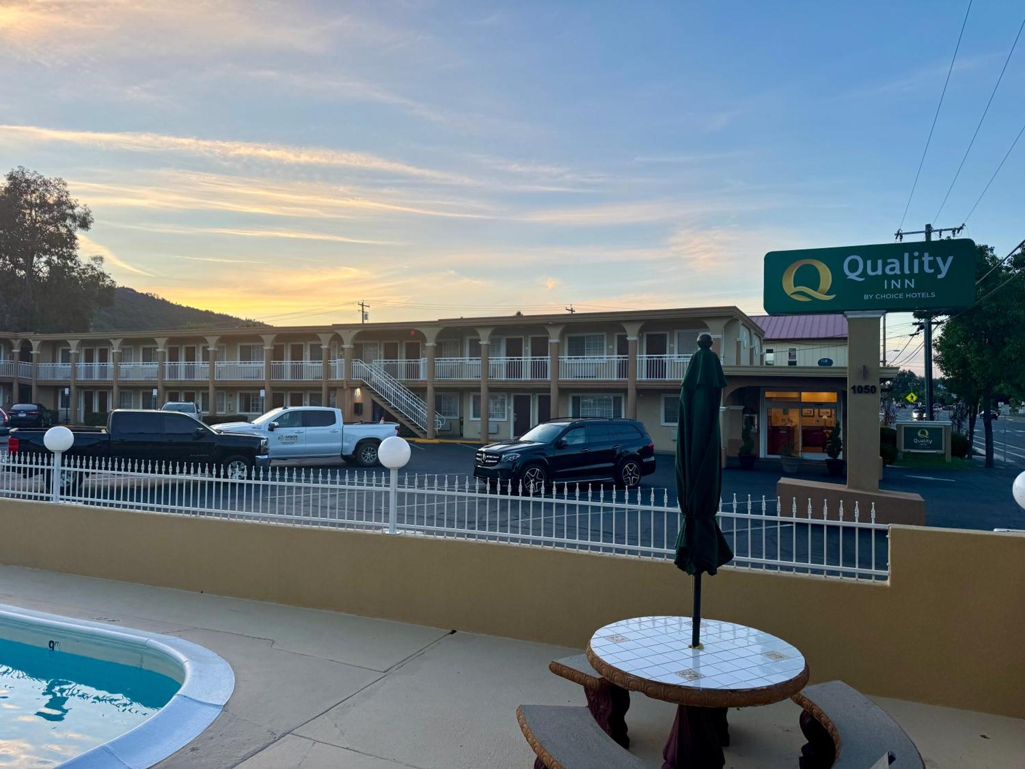 Quality Inn Ukiah Esterno foto
